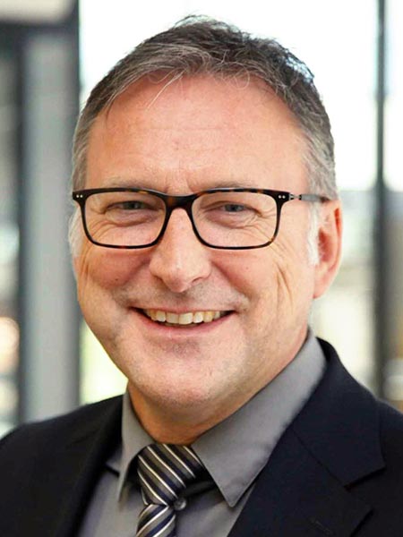 HERR PRIVATDOZENT DR. MED. LARS WÖCKEL HERR PRIVATDOZENT DR. MED. LARS WÖCKEL
