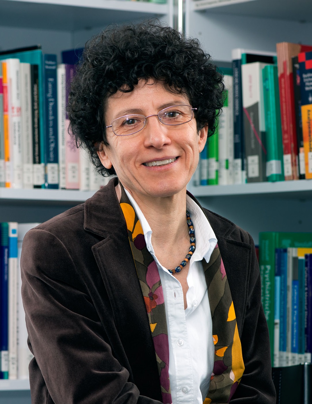 FRAU PROF. DR. MED. GABRIELLA MILOS FRAU PROF. DR. MED. GABRIELLA MILOS