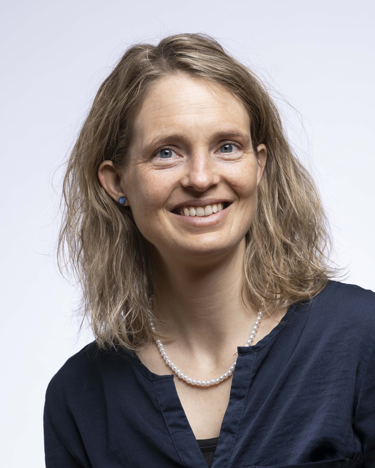 FRAU DR. PHIL. KATJA HÄMMERLI KELLER FRAU DR. PHIL. KATJA HÄMMERLI KELLER